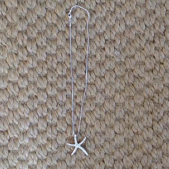 Starfish Necklace - Picture 3 of 4